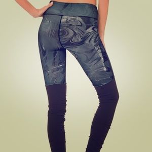 Alo yoga goddess marble leggings